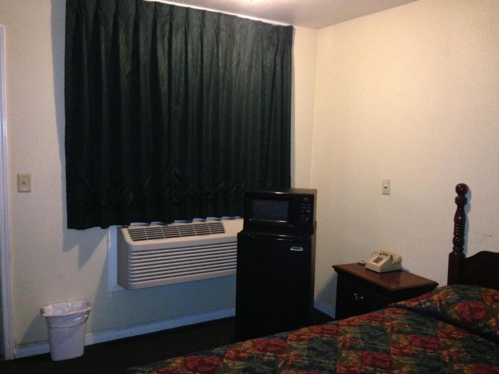 Welcome Inn Fresno Room photo